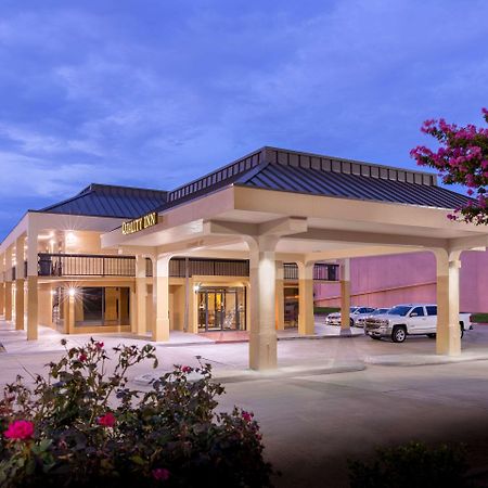 Quality Inn At Arlington Highlands Buitenkant foto